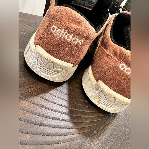 Vintage adidas shoes - Picture 5 of 11